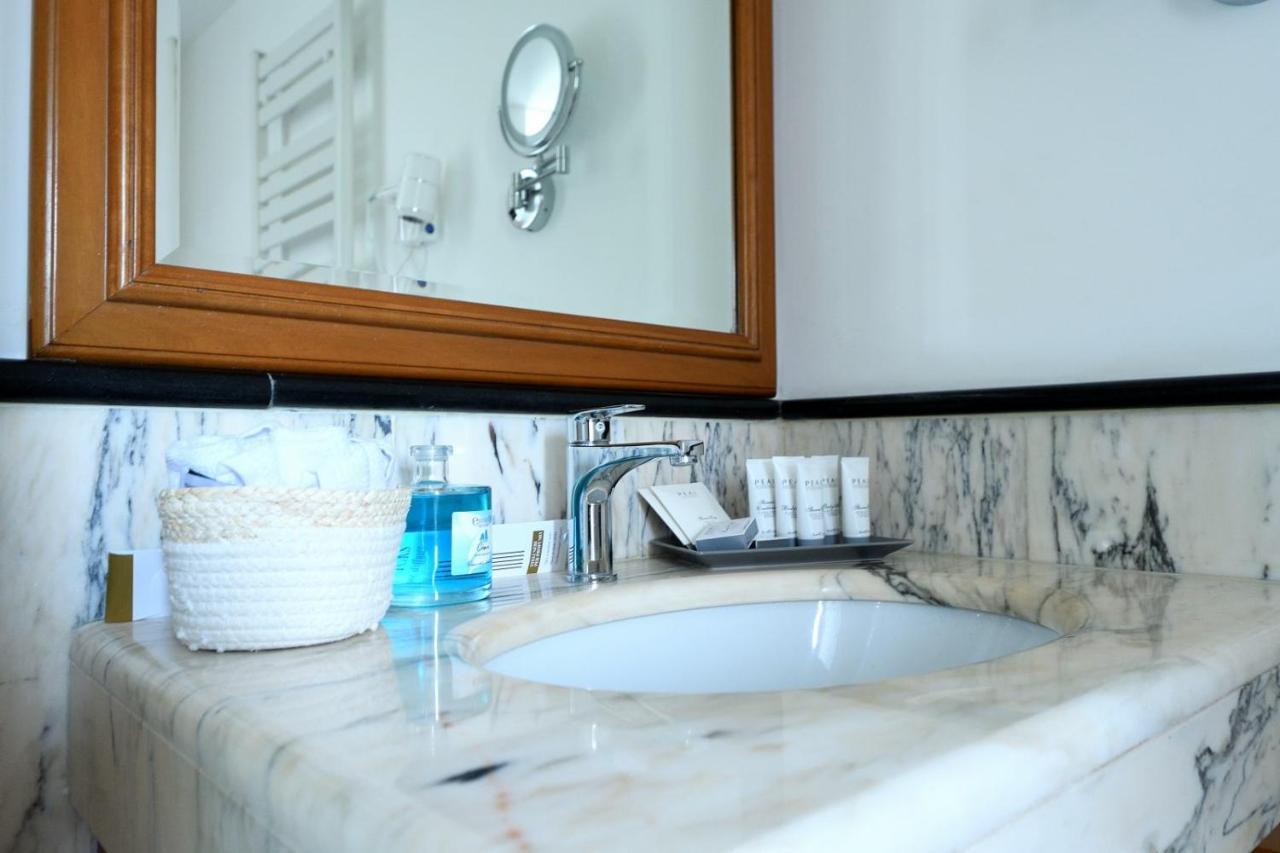 Bed and Breakfast Le Cinema Formia Exterior foto