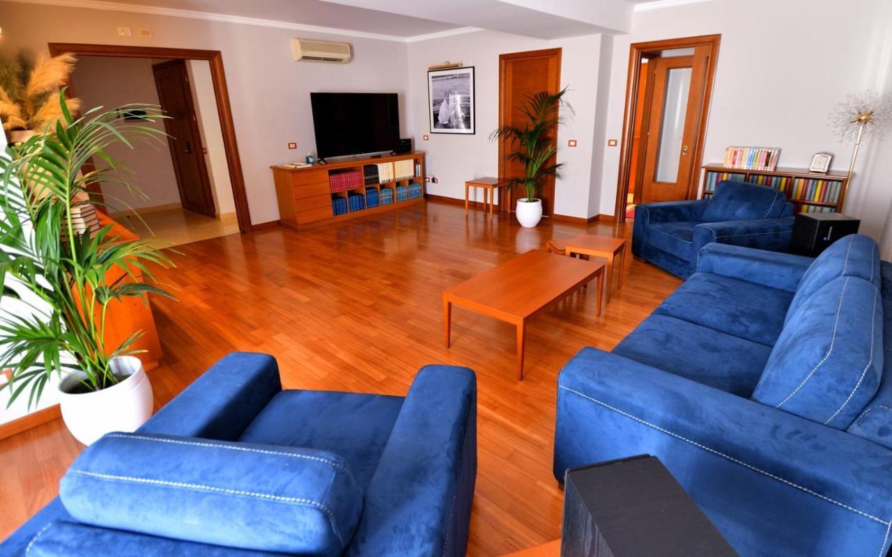 Bed and Breakfast Le Cinema Formia Exterior foto